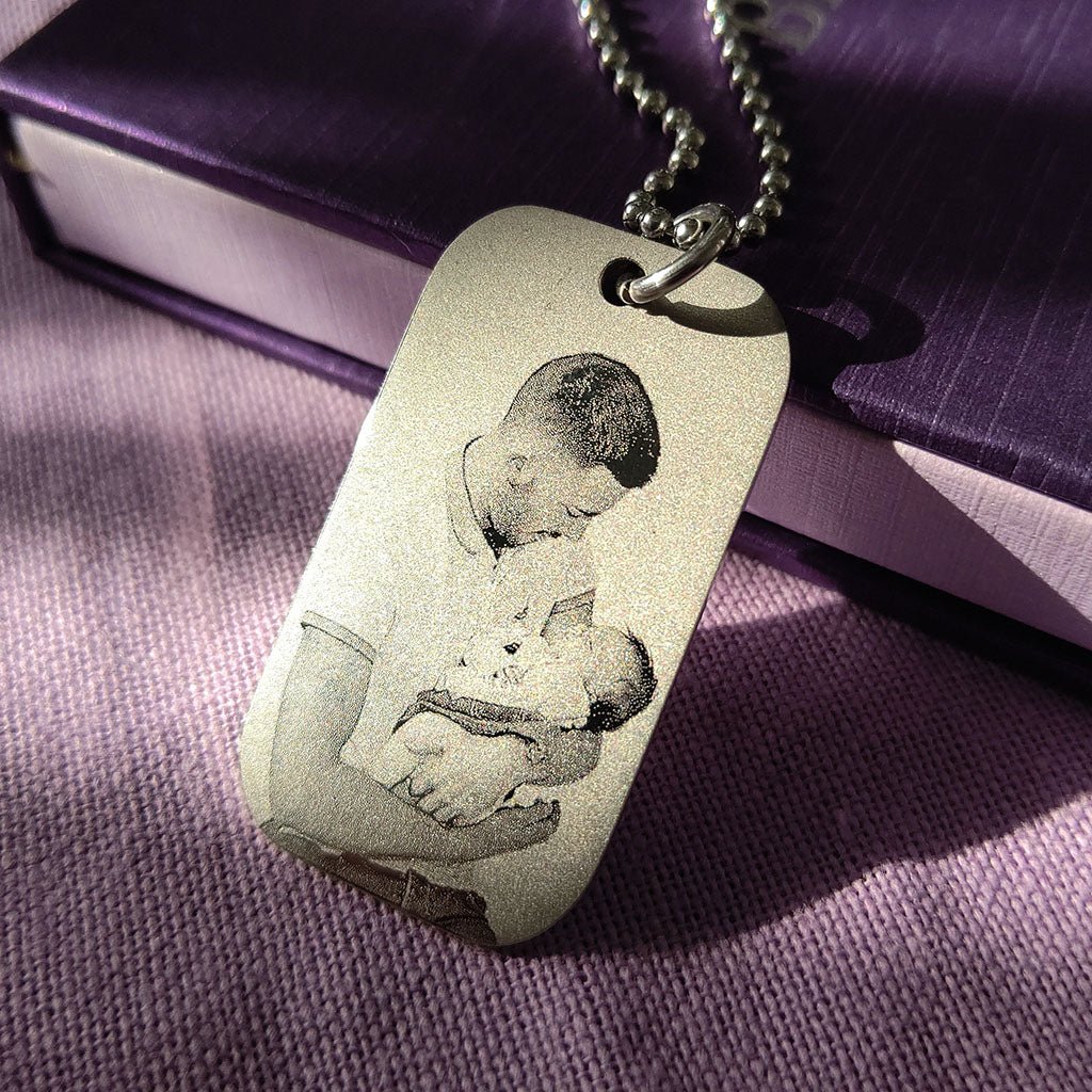 How Custom Jewelry can Provide Comfort and Healing: A Guide for Memorial Jewellery Seekers