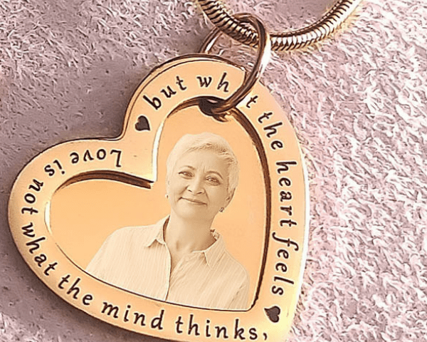 Love Forever Photo Necklace - BELLE FEVER