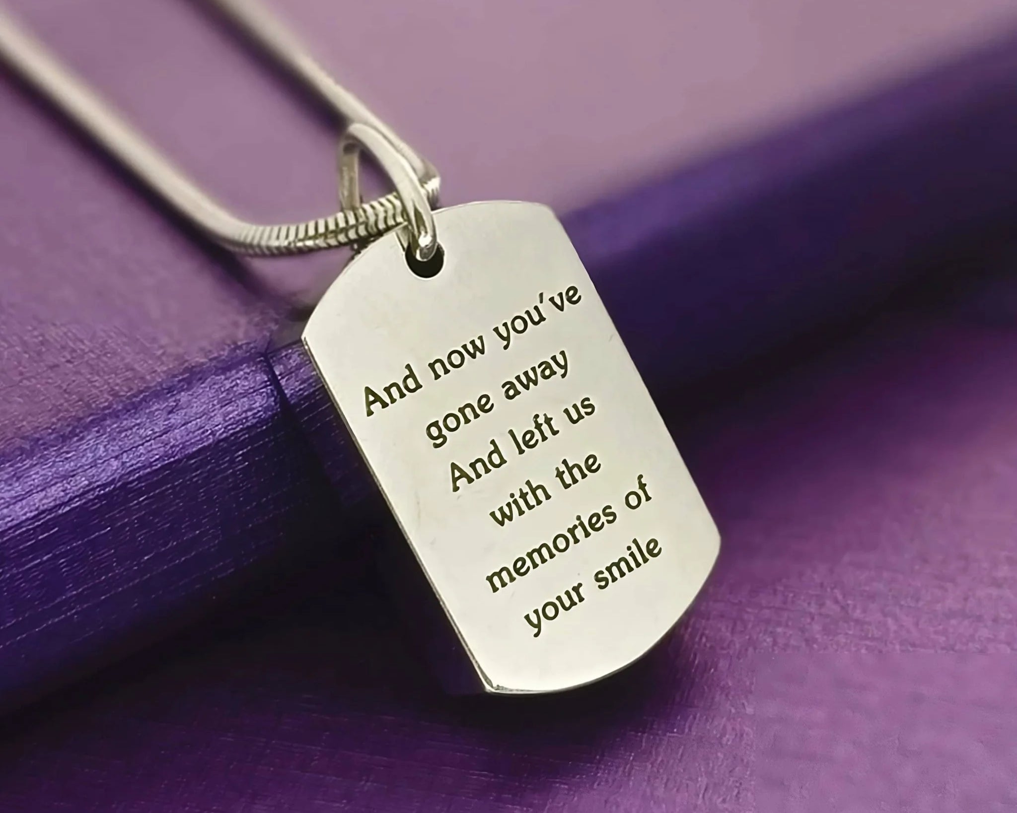 Finding the Right Memorial Jewellery: A Step-by-Step Guide