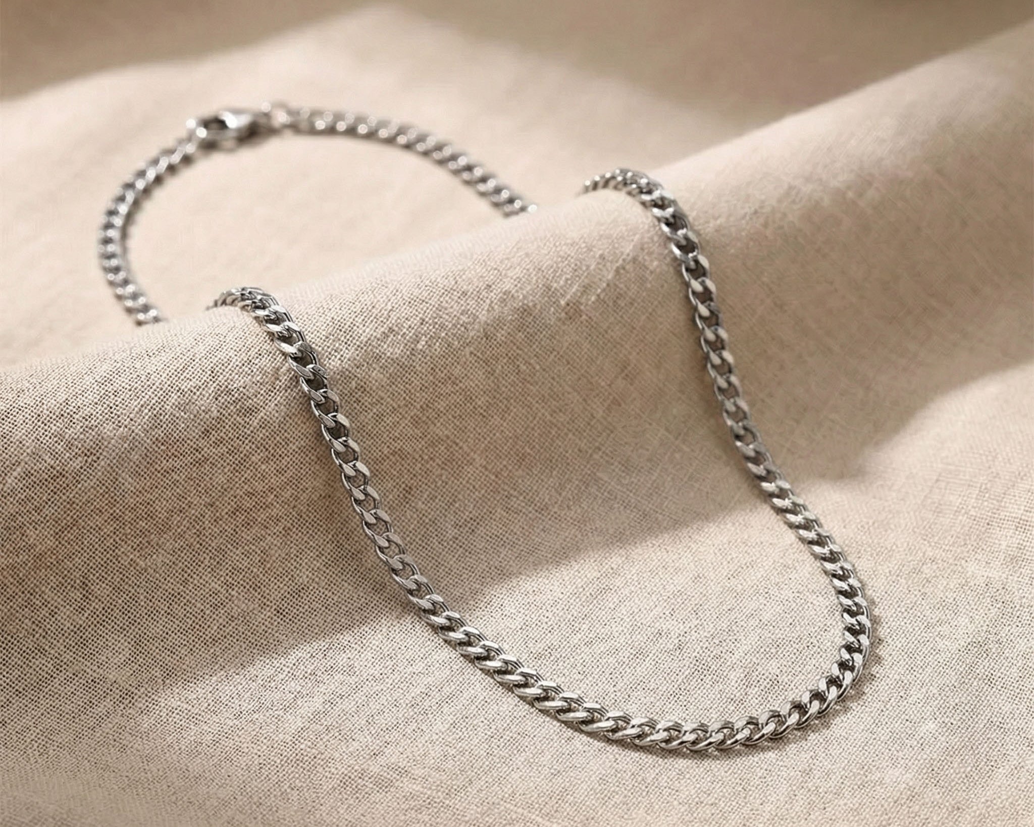Silver curb chain necklace with classic flat interlocking link design